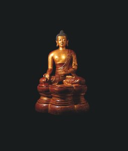 Figura monumental imperial de madera dorada lacada del Buda de la Medicina de Qing Dynasty Chinese School