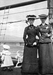 Príncipe Olav 1903-1991 con Lady Antrim y Miss Knollys, 1908 de Queen Alexandra