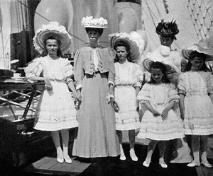 La madre, hermana e hijos del Zar Nicolás II 1868-1918 de Rusia, 1908 de Queen Alexandra