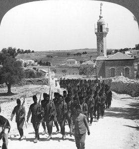 Soldados turcos derrotados, Palestina, Primera Guerra Mundial, c1917-c1918