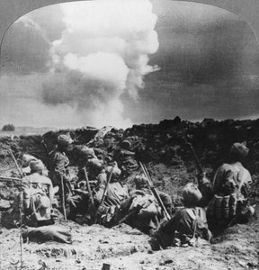 Bombarderos indios manteniendo una trinchera importante cerca de Neuve Chapelle, Francia, Primera Guerra Mundial, c1914-c1918 de Realistic Travels Publishers