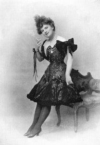 Nina Martino, actriz italiana, 1902-1903