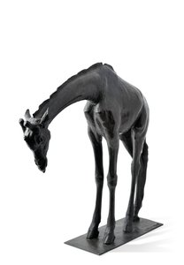 Gran jirafa con la cabeza baja, modelada 1909-10, fundida antes de 1913 de Rembrandt Bugatti