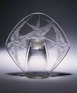 Bouchon Trois Hirondelles No. 496, c.1920 de Rene Jules Lalique