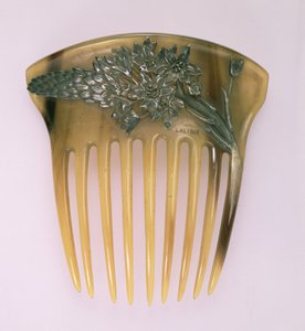 Peine de cuerno, por René Jules Lalique (1860-1945), París, 1900-02 de Rene Jules Lalique