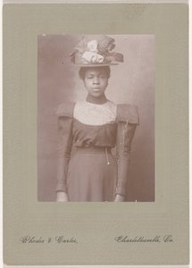 Retrato de mujer,c. 1910 (foto) de Rhodes & Carter
