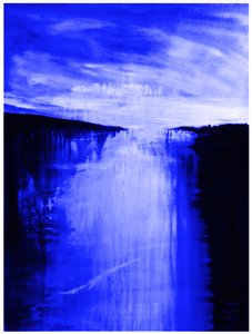 El curso del río azul profundo