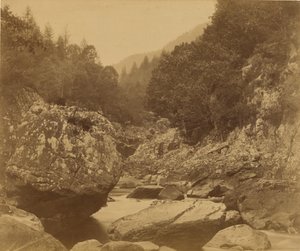 Rocas en el Lwgwy: Bettws-y-Coed. de Roger Fenton