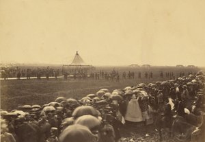 Probando el rifle antes de la llegada de la Reina. de Roger Fenton