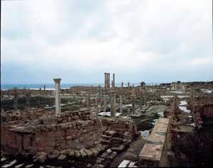 Sitio arqueológico y teatro romano, siglos II-III de Roman