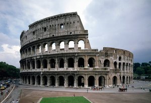 Vista exterior del Coliseo, construido entre 70 y 80 de Roman