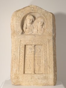 Estela funeraria del sacerdote Dionisio y su esposa, Tertia, c.240-260 de Roman