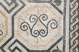 Motivo geométrico de la domus de Via san Rocchino, siglo II d.C. (mosaico) de Roman