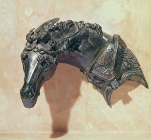Cabeza de una mula coronada con hiedra, adorno del reposabrazos de una cama de Roman