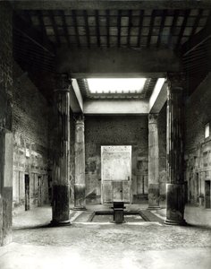 Impluvium en la Casa de la Boda de Plata de Roman