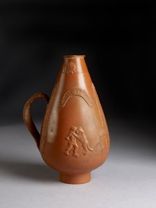 Jarra piriforme con decoración aplicada de leopardo o guepardo atacando a un convicto, Pan borracho violando a una ménade de Roman