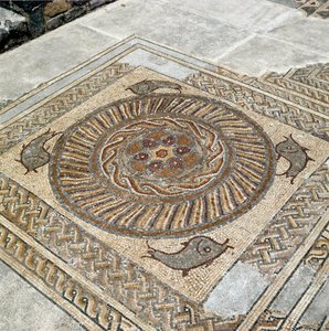 Restos de los mosaicos de la ciudad romana