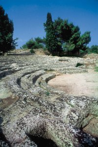 Restos romanos de Pollentia, detalle del anfiteatro, Alcudia, Mallorca, España de Roman