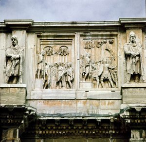 Arte romano: bajo relieve de mármol representando la distribución de subsidios al pueblo y la rendición de un líder bárbaro de Roman