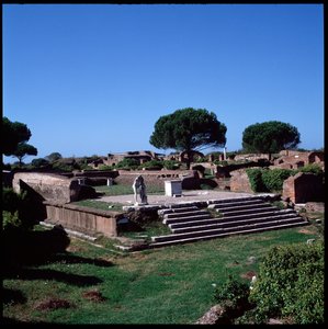 Arte romano: vista de las ruinas del templo de Hércules de Roman