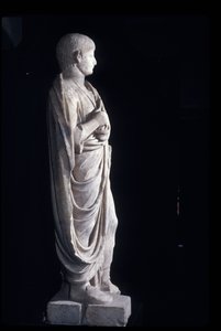 Estatua togada del joven Nerón, c.50AD