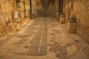 Sala de dos ábsides, mosaico de piso, Villa Romana del Casale, Piazza Armerina, Sicilia, Italia de Roman