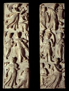 Roma antigua: díptico de marfil tallado que representa seis musas y seis poetas (o filósofos). Siglo V d.C. París, Museo del Louvre