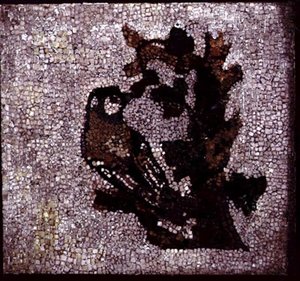 Pájaro en un árbol de Roman Roman