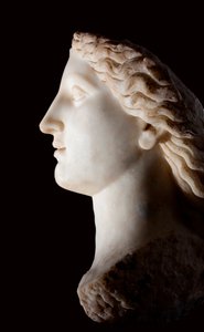 Cabeza de la Diosa Juno - Escultura de mármol blanco, período romano, Banasa (Marruecos) - Museo de Arqueología de Rabat, Marruecos de Roman Roman