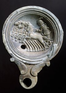 Lámpara de aceite que representa un carro de carreras con cuatro caballos (terracota) de Roman Roman
