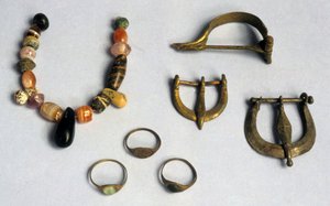 Anillos, hebillas y fíbulas, Masada (técnica mixta)
