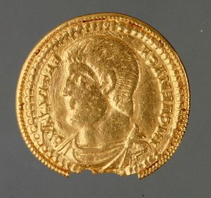 Sólido de Magnencio, encontrado en Kirchberg, c.350-353 (oro) de Roman Roman