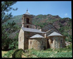 Vista de la iglesia de San Feliu de Romanesque