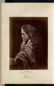 Lady Middleton como "Julieta Medea" de Ronald Ruthven Leslie Melville