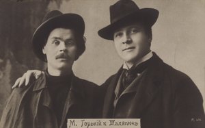 Maxim Gorky y Feodor Chaliapin de Russian Photographer