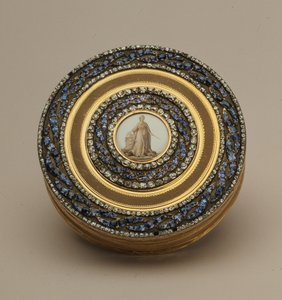Tabaco con miniatura posterior de un monumento a Catalina II, por Johann Gottlieb Scharff, San Petersburgo, 1776