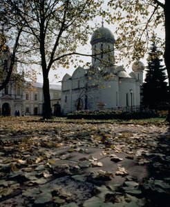 La Catedral de la Trinidad de San Sergio, establecida c.1340 por San Sergio de Radonezh