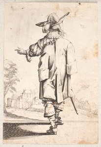 Caballero visto desde atrás: gesticula con la mano izquierda. Lleva capa y sombrero con plumas. Ciudad amurallada y puerta al fondo de Salomon Savery