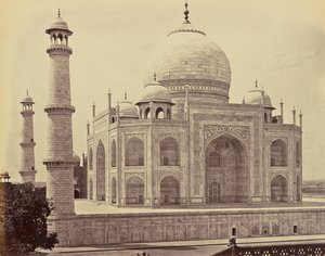 Agra; el Taj, desde la esquina del cuadrángulo de Samuel Bourne