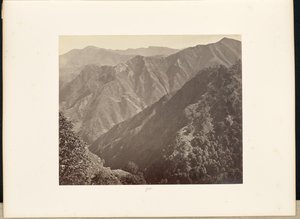 Simla; Khuds al norte de Jakko, y las colinas de Mahassoo. de Samuel Bourne
