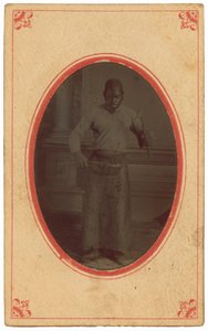 Retrato de un hombre con herramientas,c. 1875 (foto)