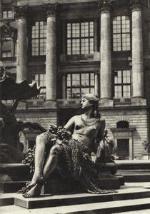Berlín: Partie vom Schlossbrunnen; (detalle) de Sasha Stone
