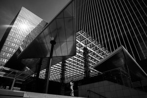 Arquitectura urbana en vidrio de Satoshi Hata