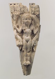 Frontal de caballo tallado en relieve con una figura femenina flanqueada por leones, c.9º-8º siglo a.C.
