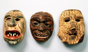 Tres máscaras navideñas austriacas