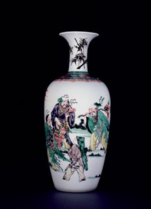 Un jarrón de porcelana china decorado en esmaltes famille verte de School Chinese