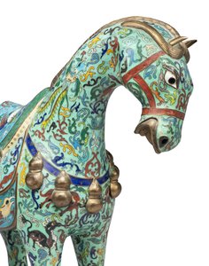 Caballo, siglo XX (esmalte cloisonné)