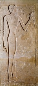 Antigüedad egipcia: joven mujer con flor de loto. Piedra caliza. V dinastía, 2300 a.C. Dim. 145 cm París, Museo del Louvre de School Egyptian