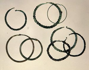 Joyería encontrada en Nordhessen, período de Hallstatt (metal) de School German