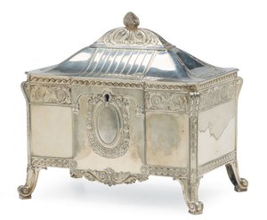 Caja de Mesa, por WMF, finales del siglo XIX - principios del siglo XX de School German